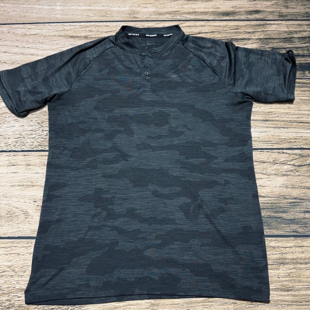 Nike Zonal Cooling Running Shirt Mens Medium Black Camo Henley 932390-060